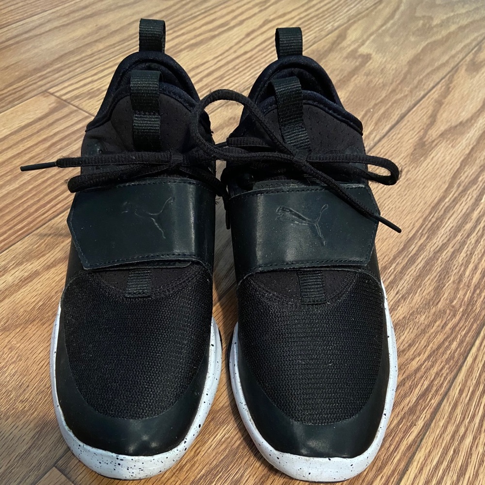 Puma Sneakers
